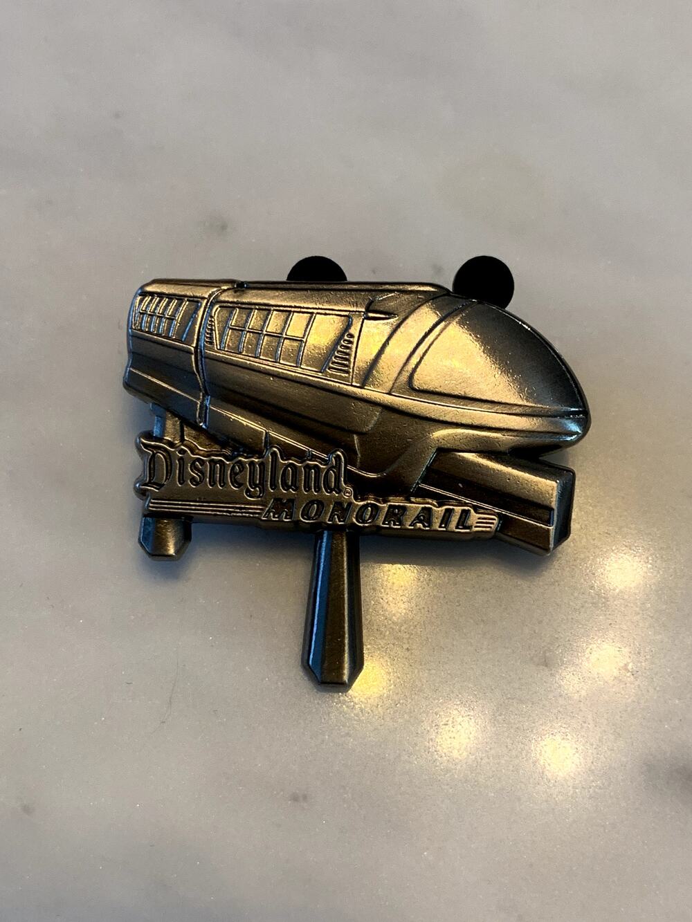 Disneyland Monorail Die Cat Disney Trading Pin Annual Passholder Exclusive